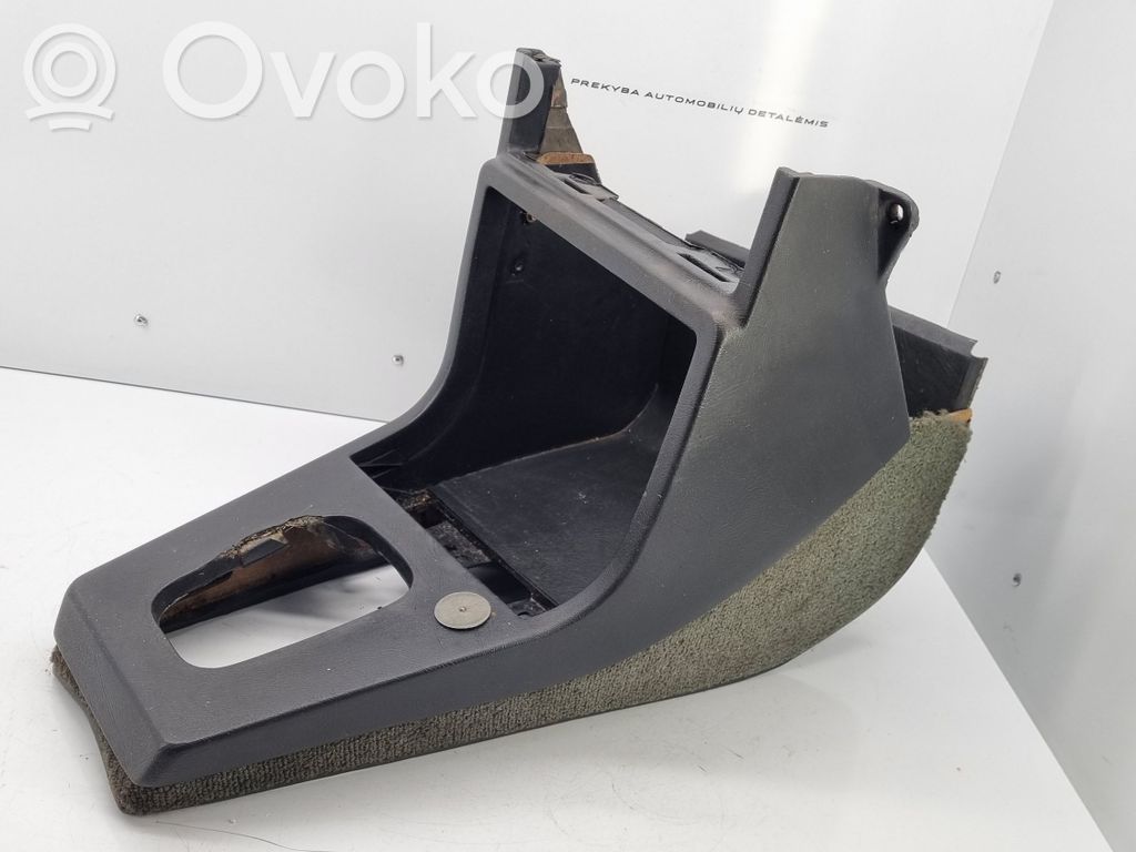 BMW 5 E28 Center console 