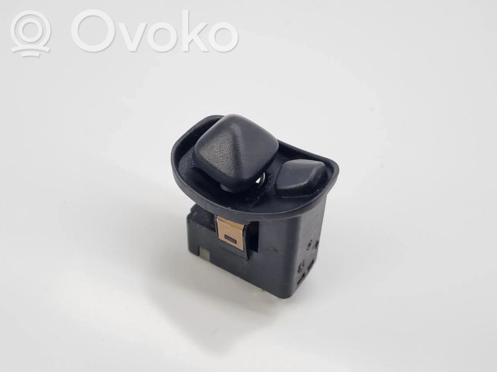 BMW 5 E34 Wing mirror switch 