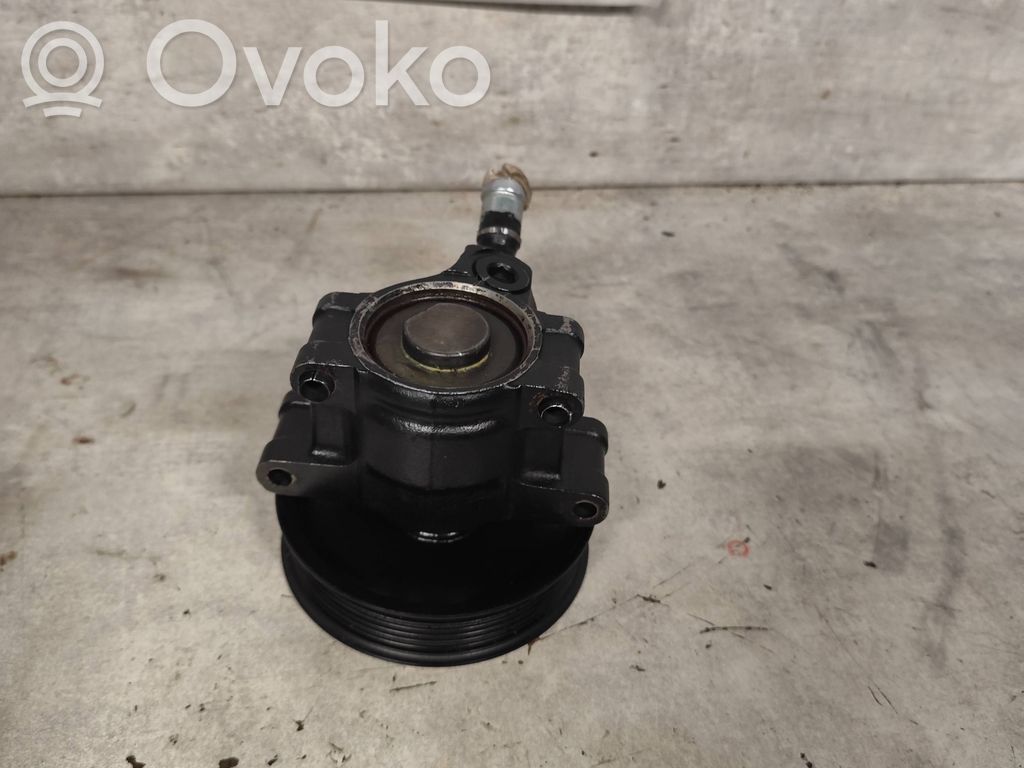 Ohjaustehostimen pumppu   F4AC,X17