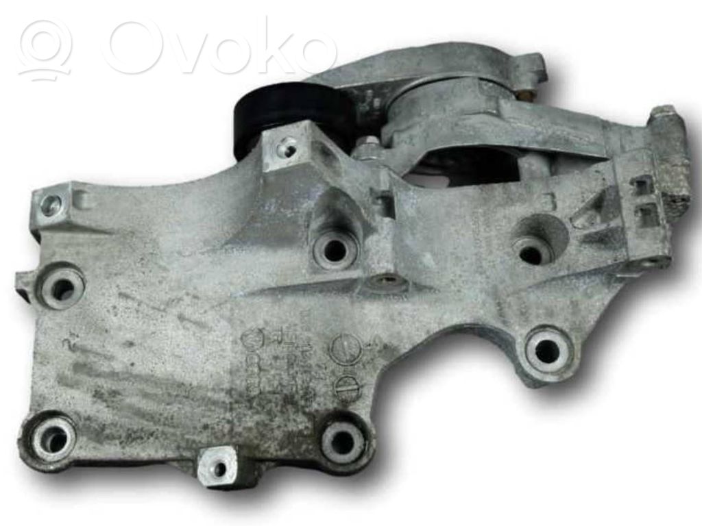 Porsche Cayenne (92A) Engine mount bracket 