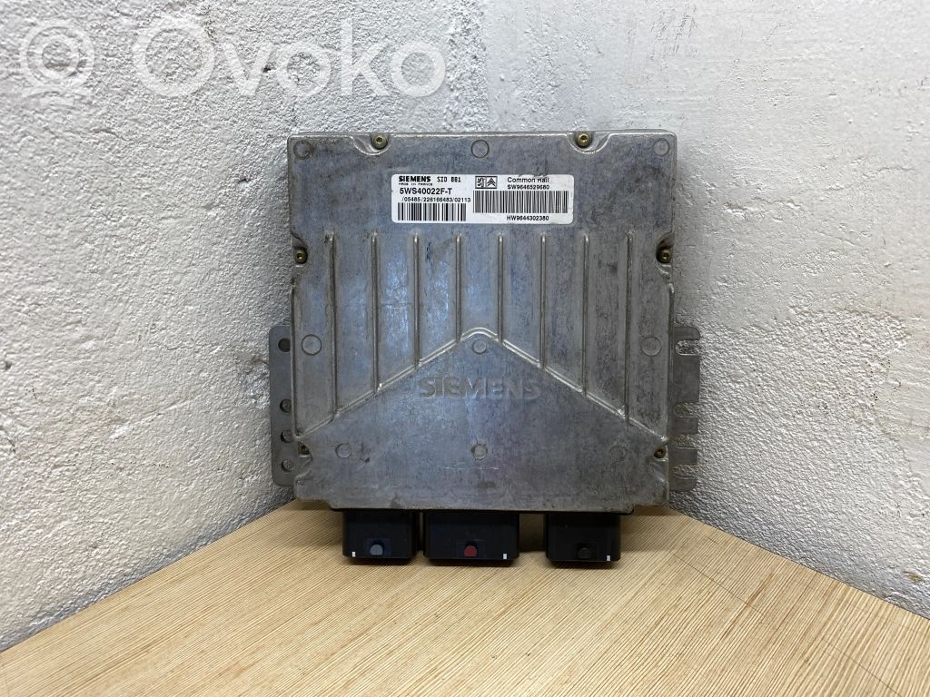 Citroen C5 Engine control unit/module 