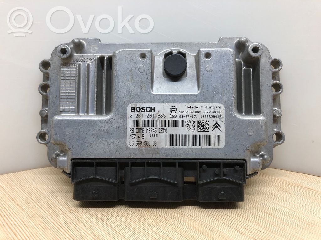 Peugeot 307 Engine control unit/module 