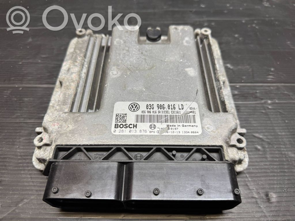Volkswagen Golf V Engine control unit/module 