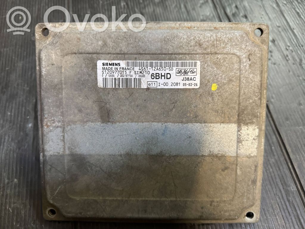 Ford Fiesta Engine control unit/module 