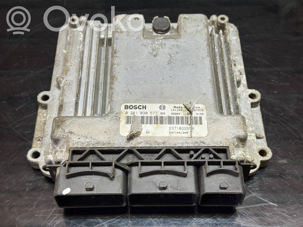 Renault Master III Engine control unit/module 