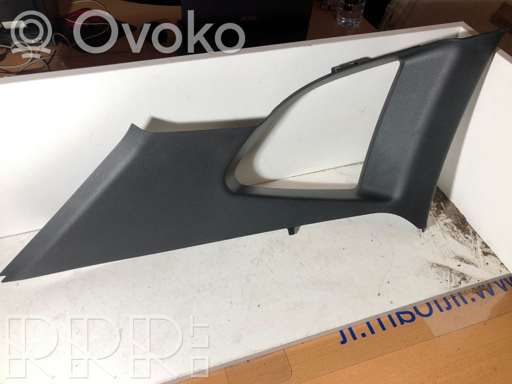 Lexus CT 200H Pilar (D) (superior) 