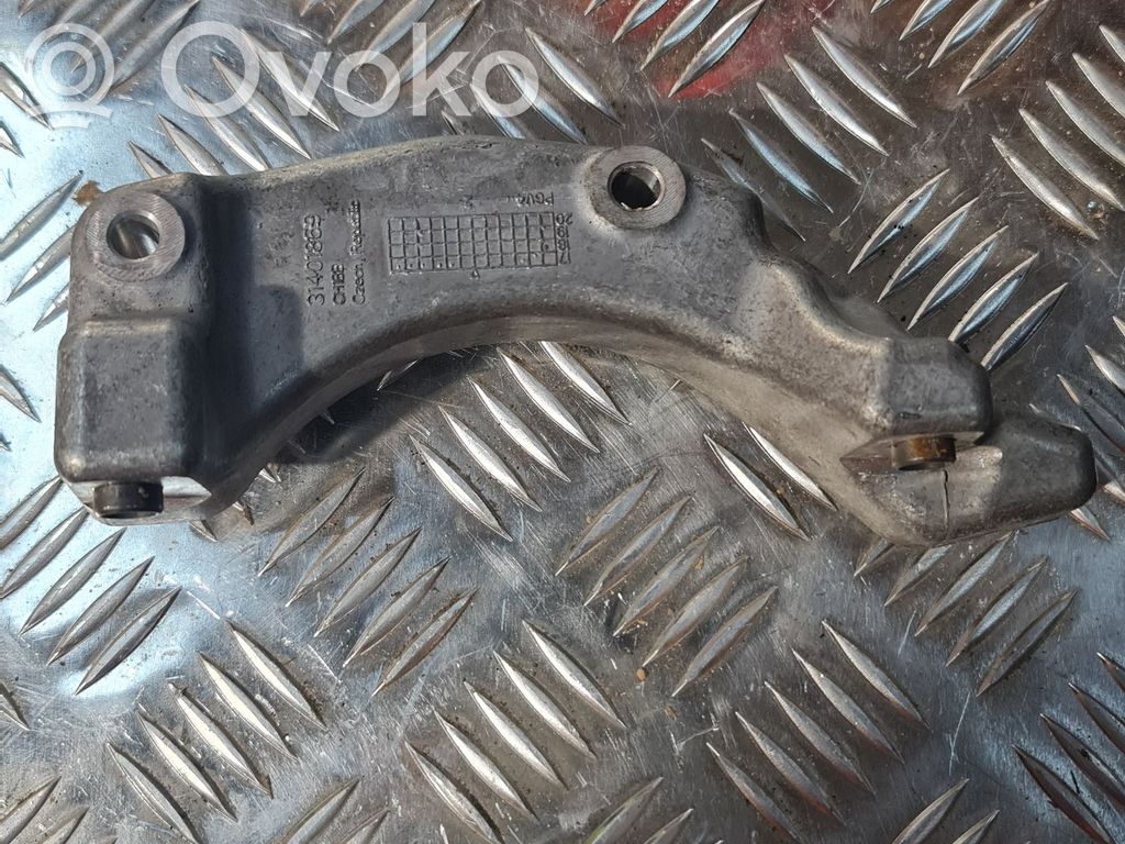 Volvo XC90 Other engine bay part 