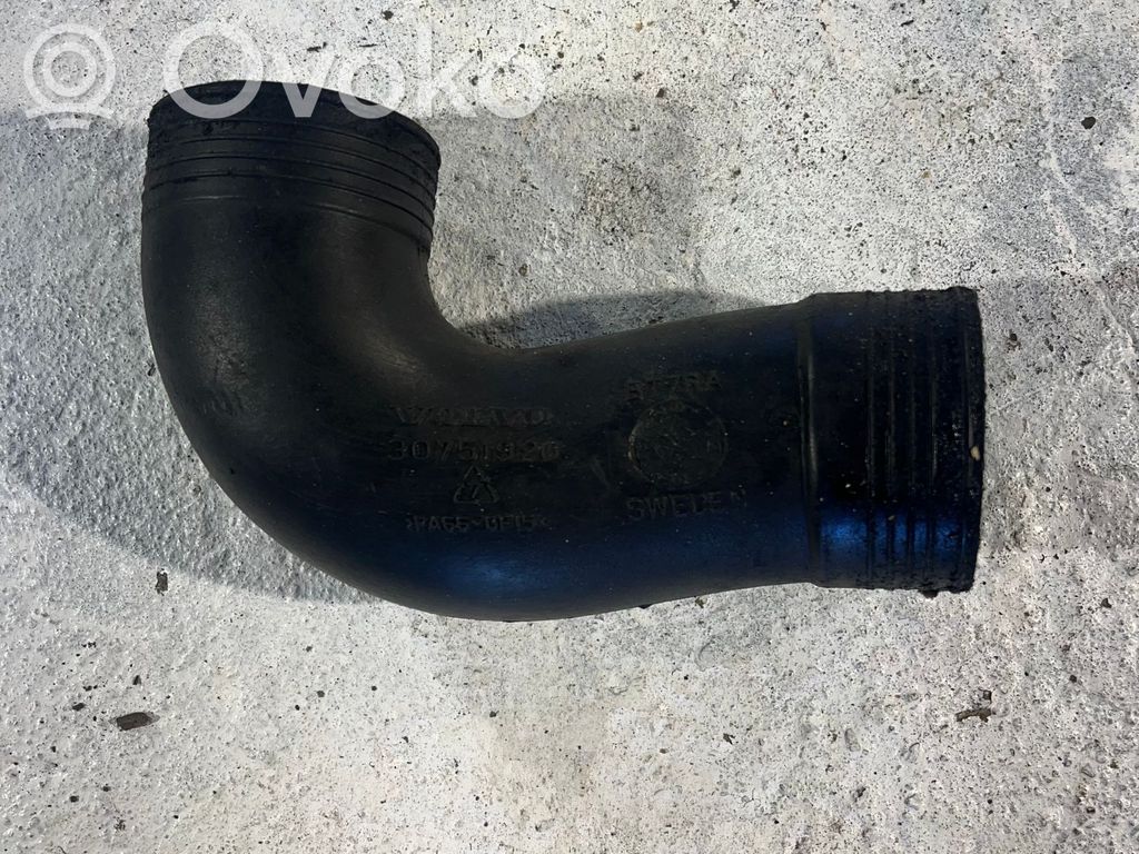 Volvo XC70 Intercooler hose/pipe 