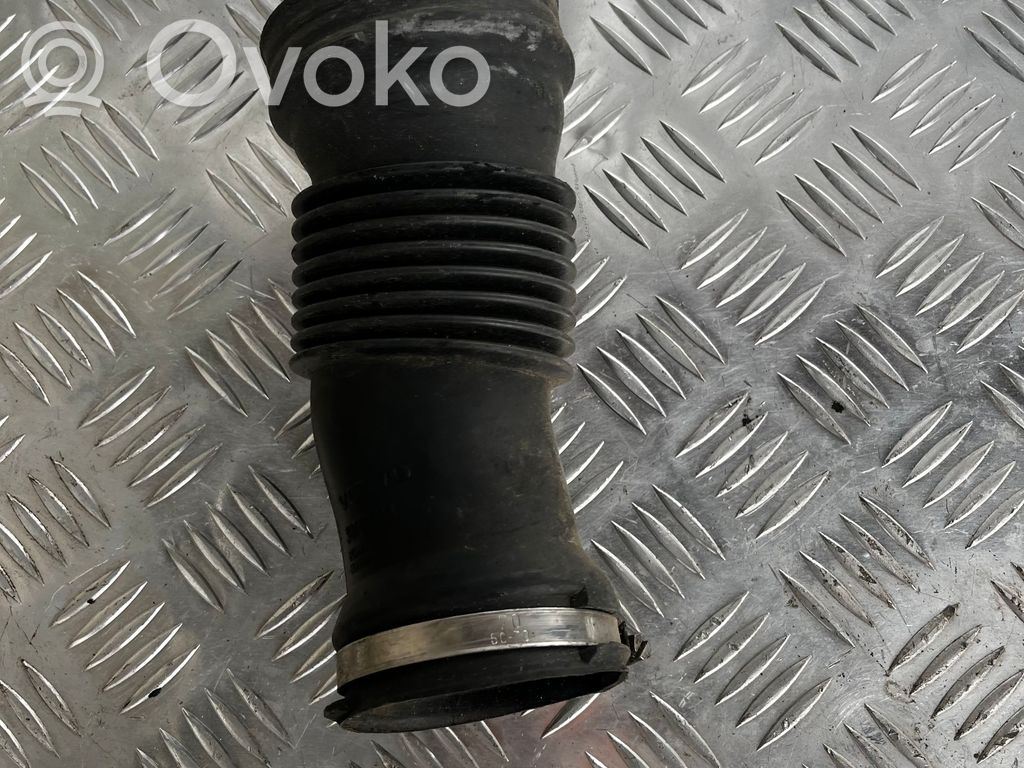 Volvo XC70 Air intake hose/pipe 