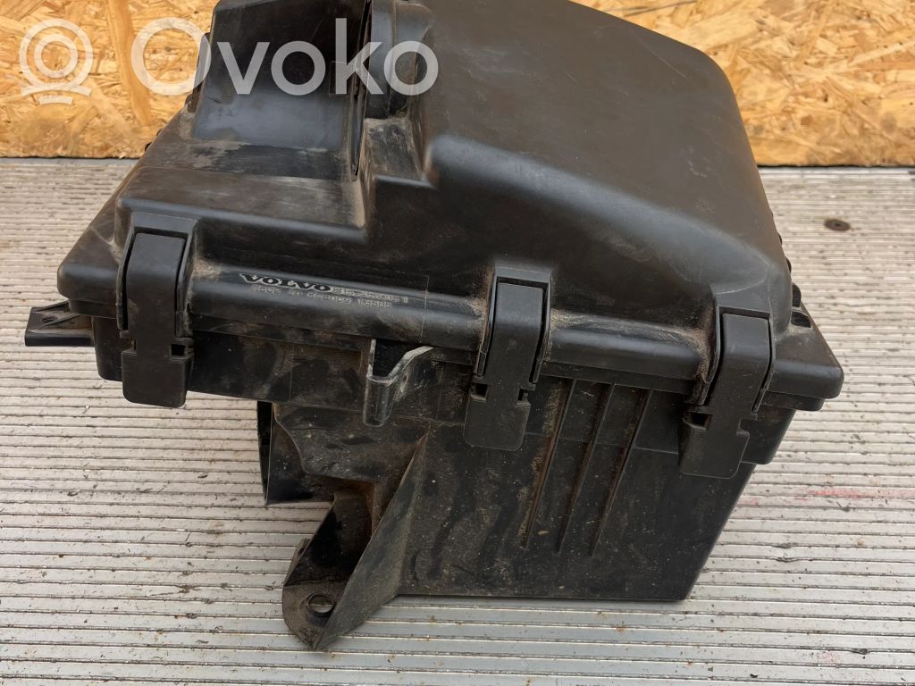 Volvo S80 Air filter box 