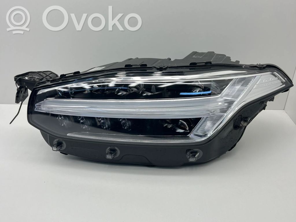 Volvo XC90 Scheinwerfer 