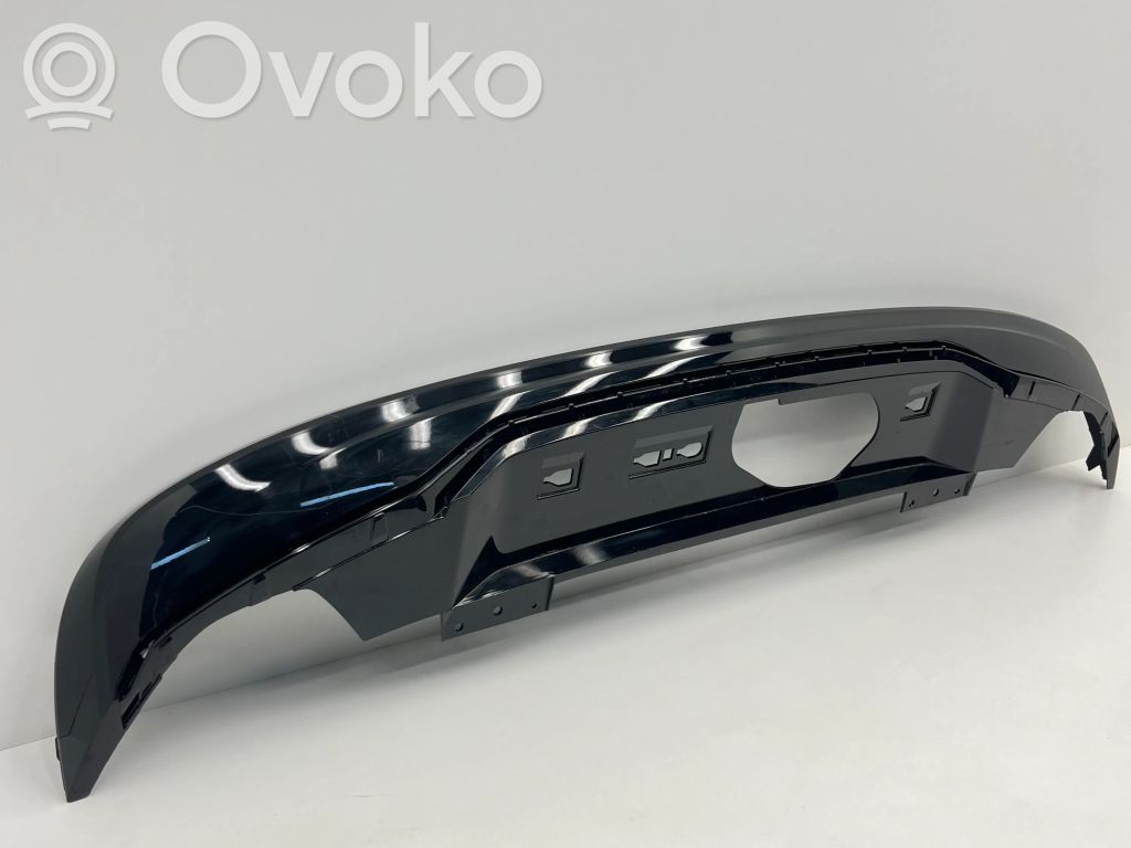 Volvo V60 Takapuskurin alaosan lista 