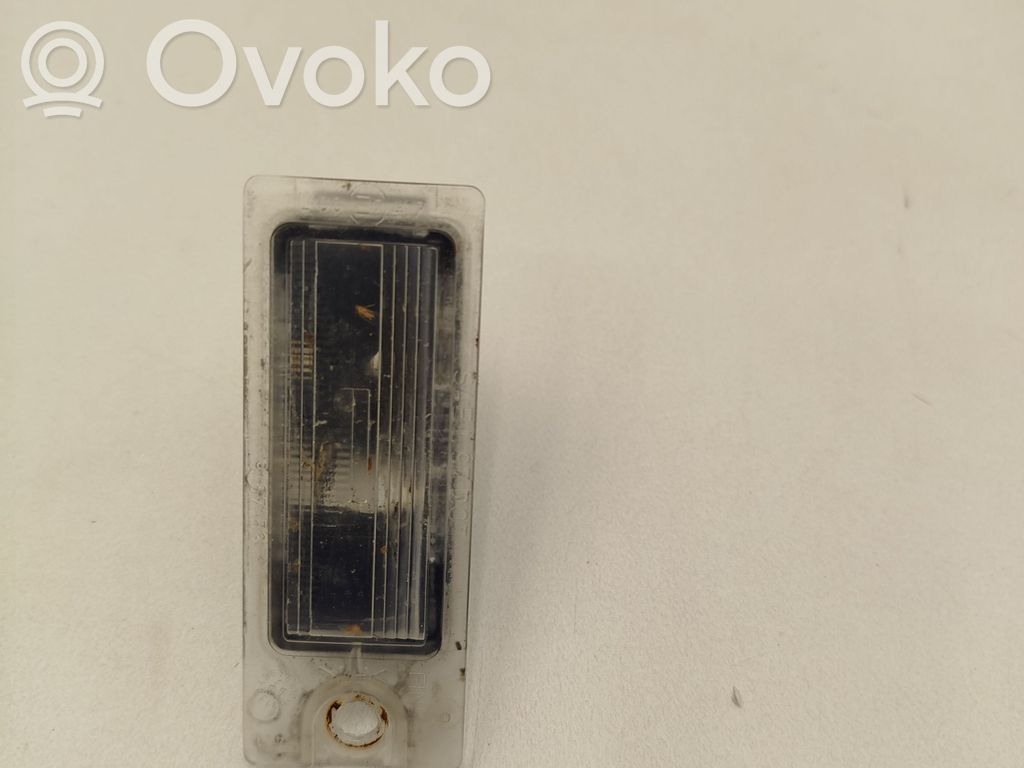 Volvo V70 Numerio apšvietimas 