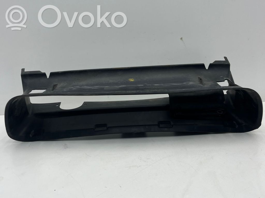 Volvo S40 Radiatoriaus oro nukreipėjas (-ai) 