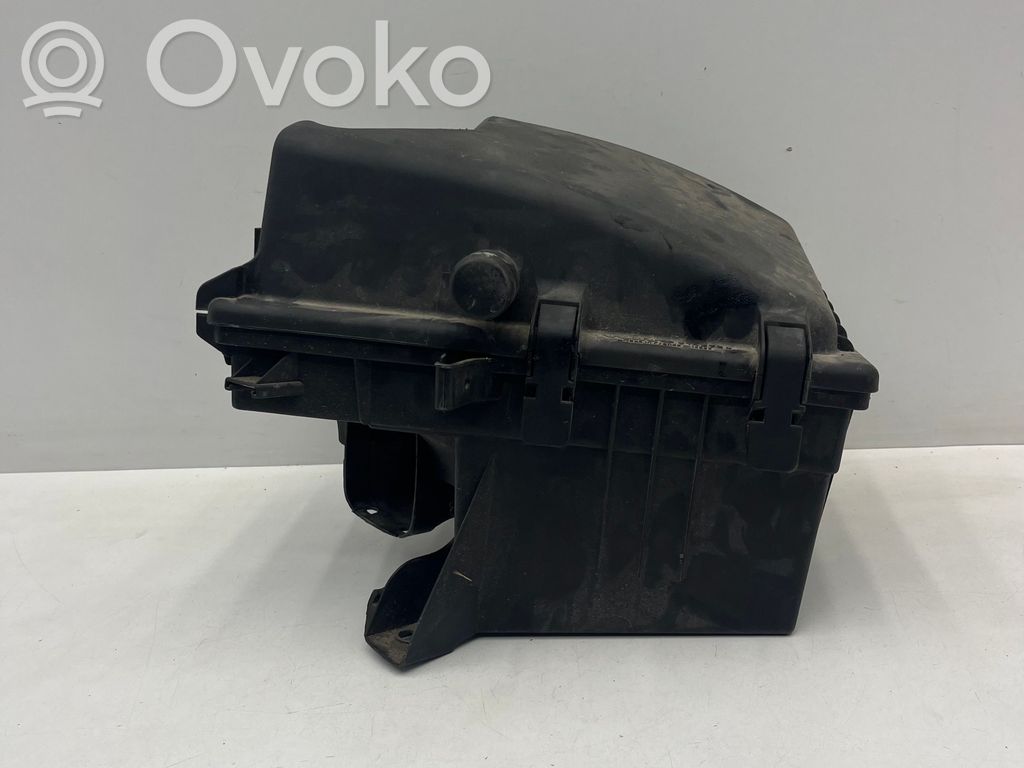 Volvo S80 Air filter box 