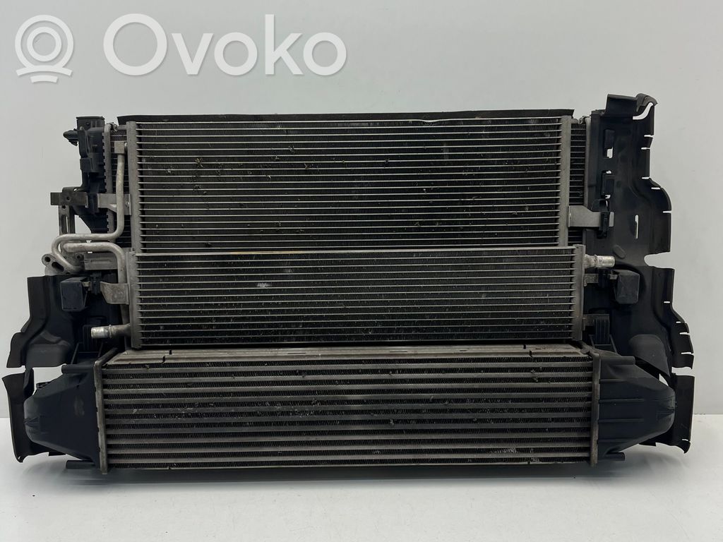 Volvo V60 Radiatorių komplektas 