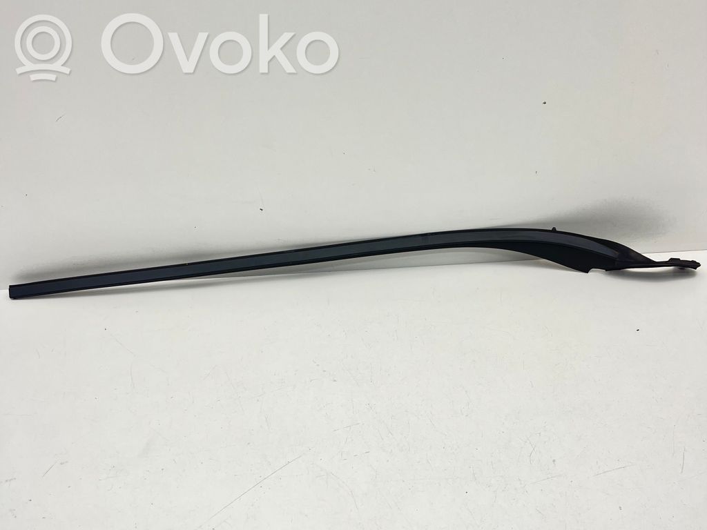 Volvo V60 Windshield trim 