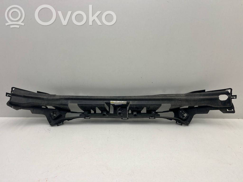 Volvo V40 Priekšpusē bampera sastiprinājums 