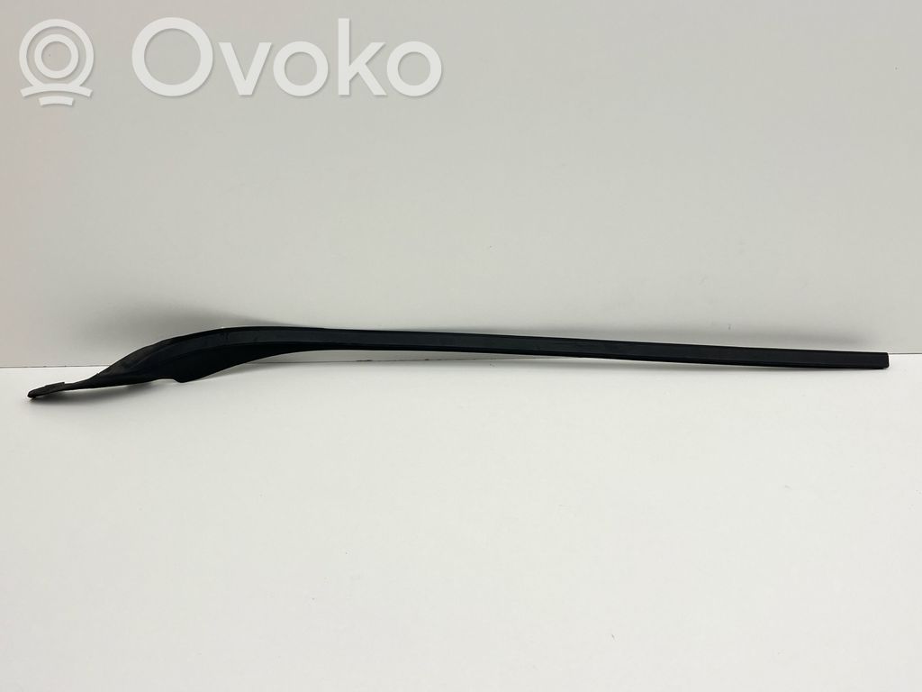 Volvo V60 Windshield trim 