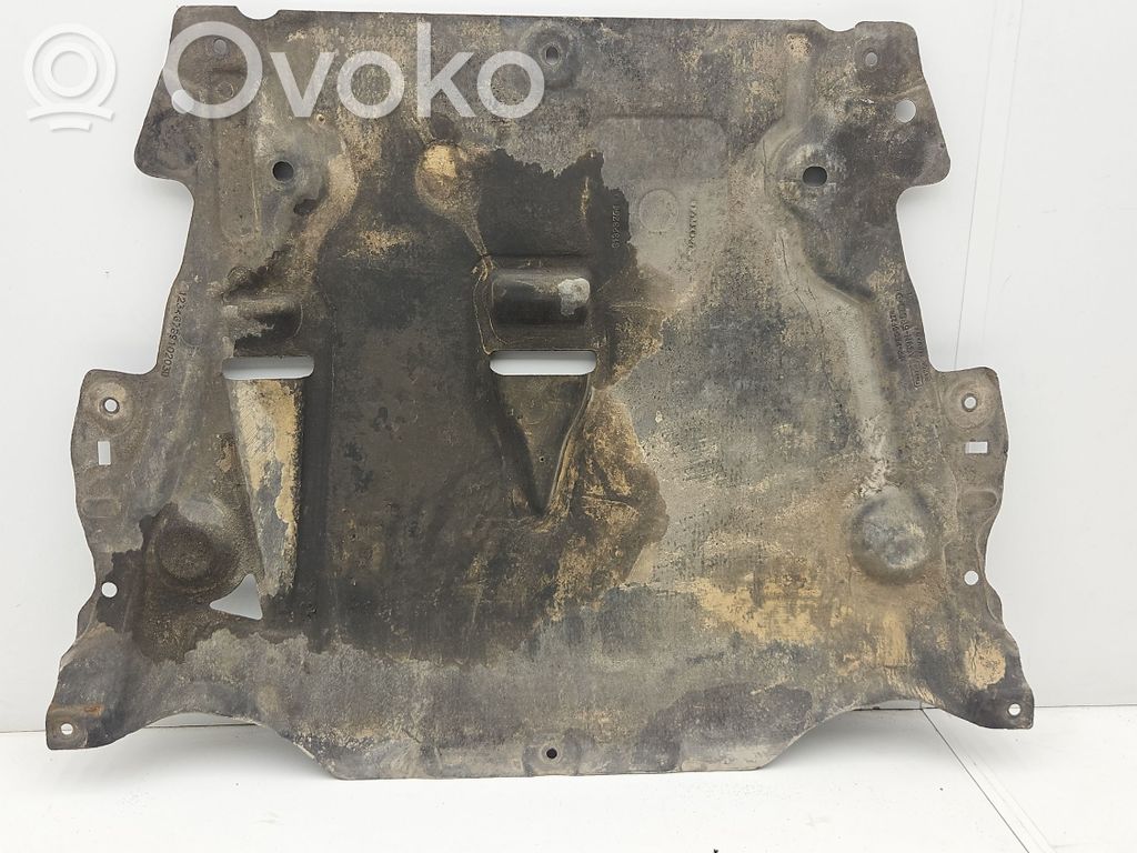 Volvo V60 Engine splash shield/under tray 