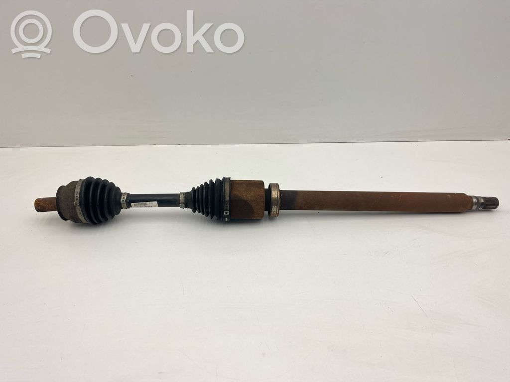 Volvo V60 Priekinis pusašis 