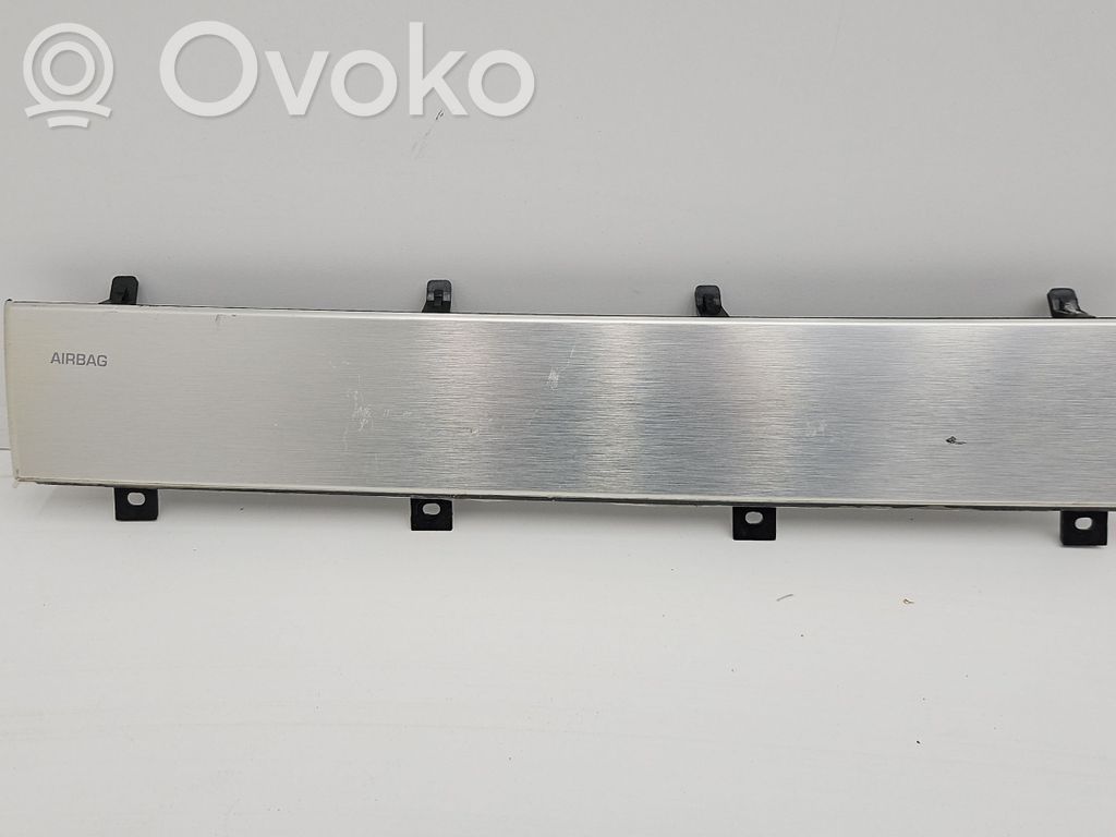 Ramka schowka deski rozdzielczej   BJ32045R61BB