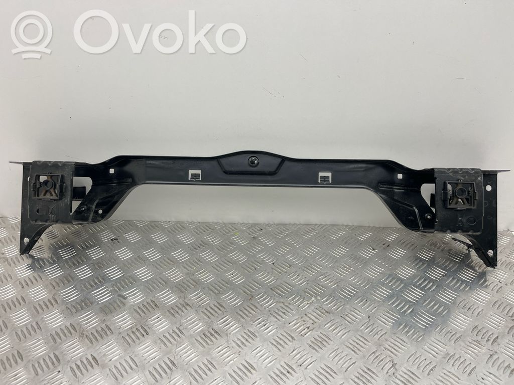 Volvo XC40 Панель радиаторов 