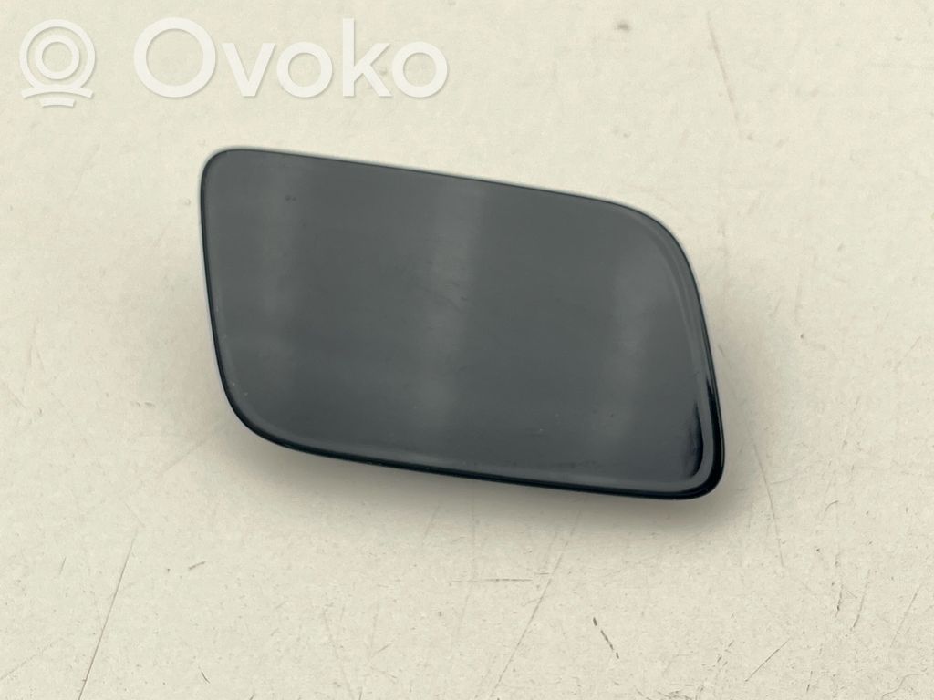 Volvo XC60 Dysza spryskiwacza lampy przedniej 