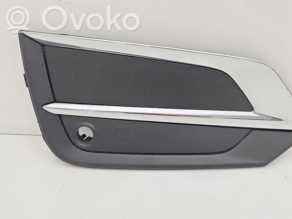 Volvo XC60 Etupuskurin alempi jäähdytinsäleikkö 
