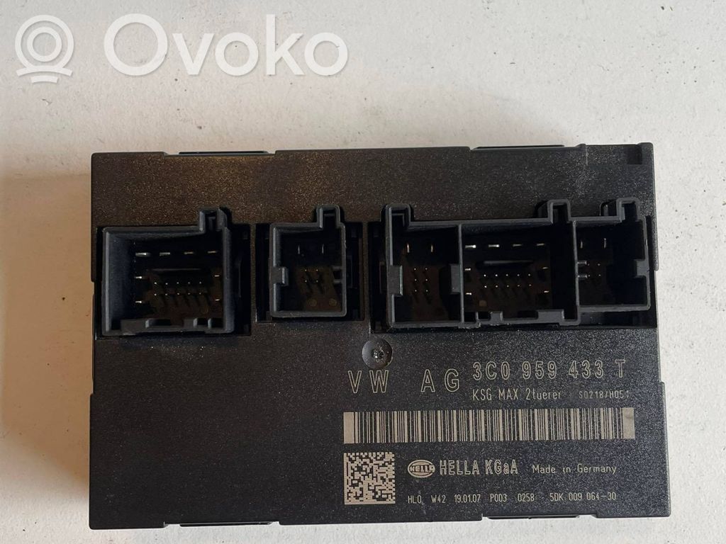 Volkswagen PASSAT B6 Module confort 