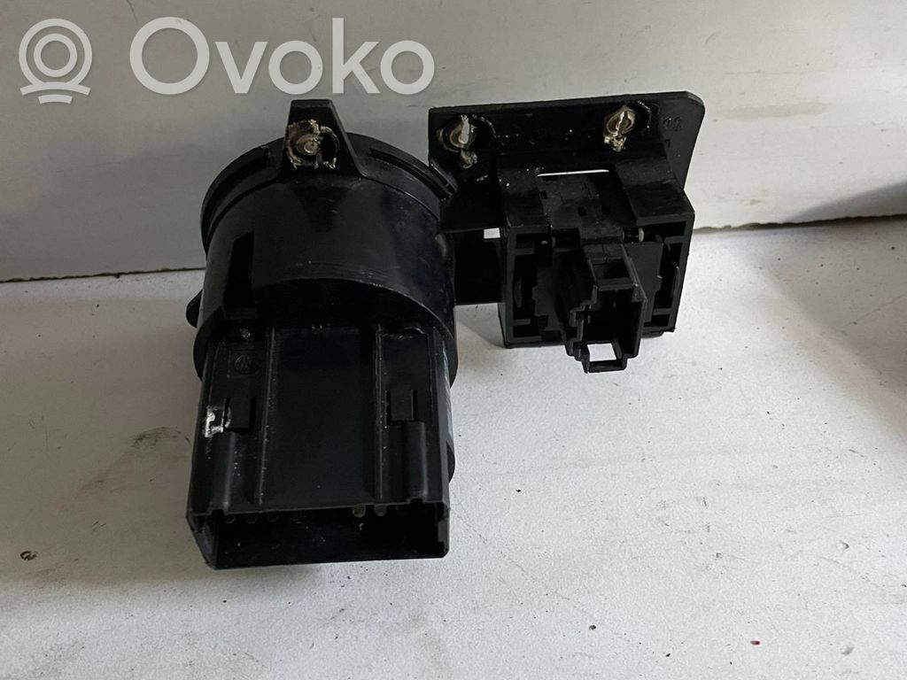 Volkswagen Golf IV Light switch 