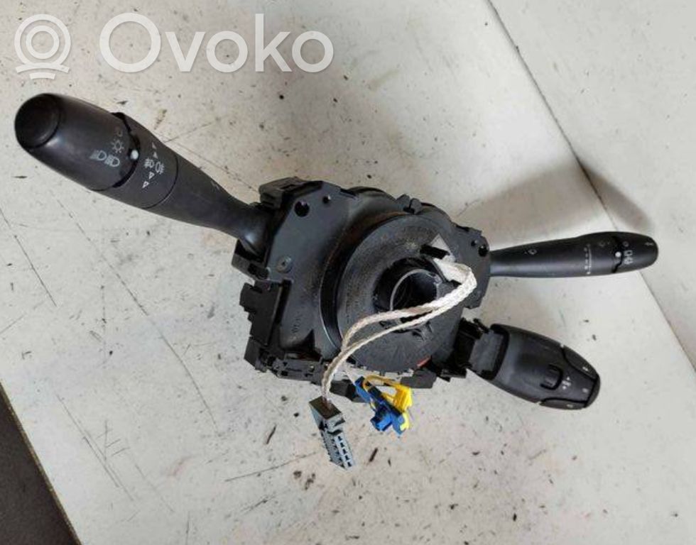 Peugeot 308 Wiper turn signal indicator stalk/switch 