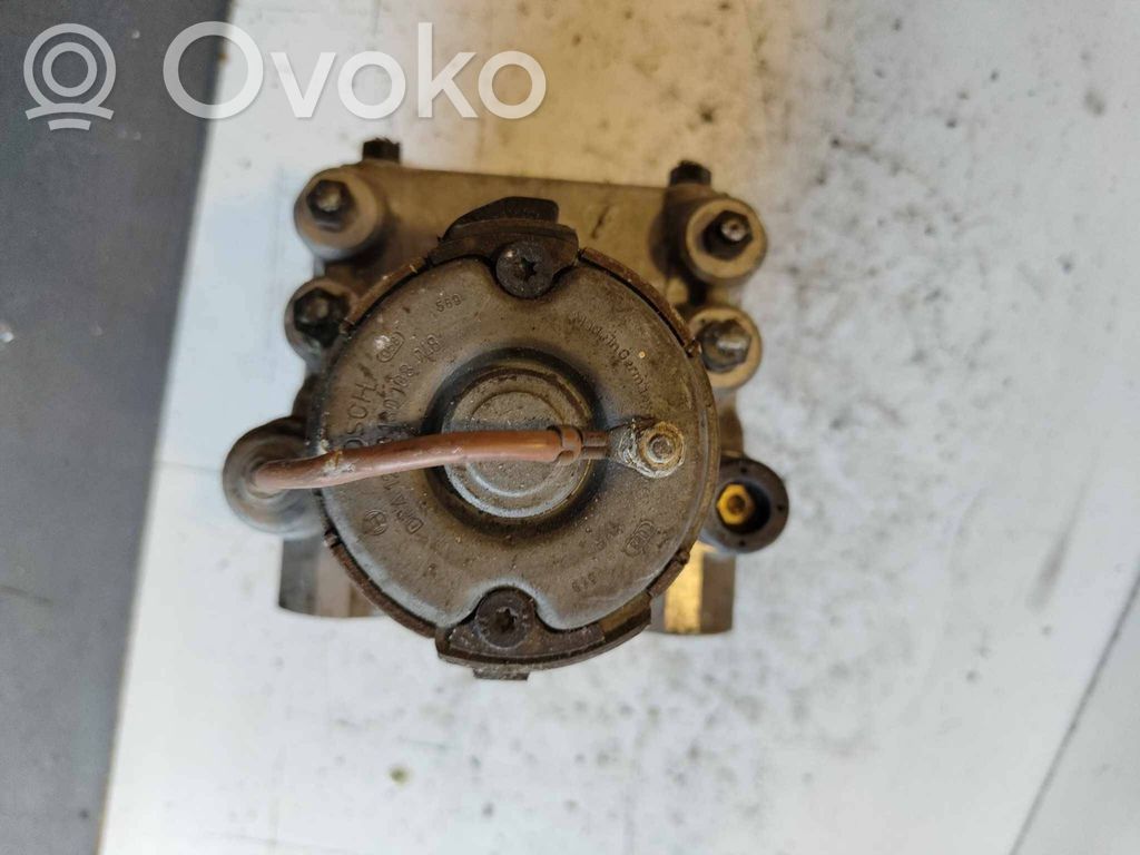 Audi A4 S4 B5 8D ABS bloks 