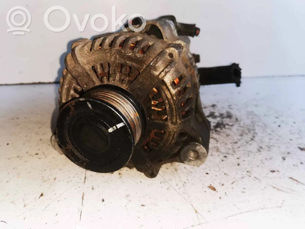 KIA Carens I Generator/alternator 