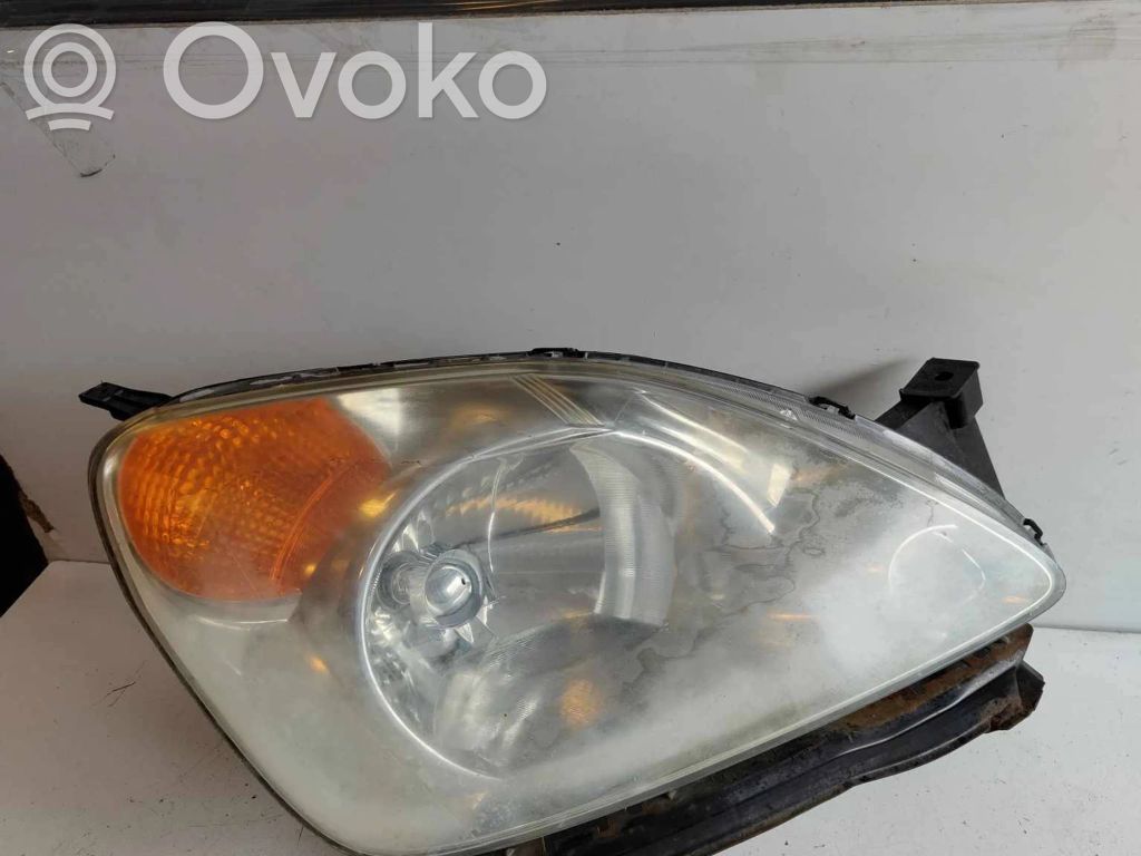 Honda CR-V Headlight/headlamp 