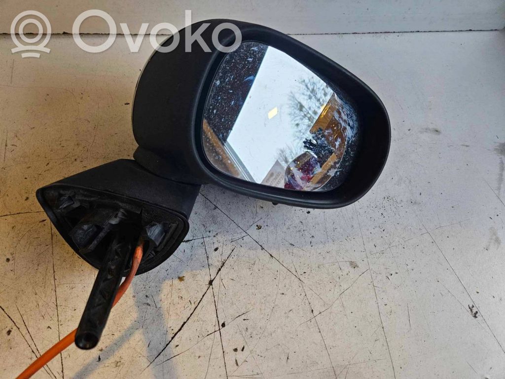 Renault Modus Front door electric wing mirror 