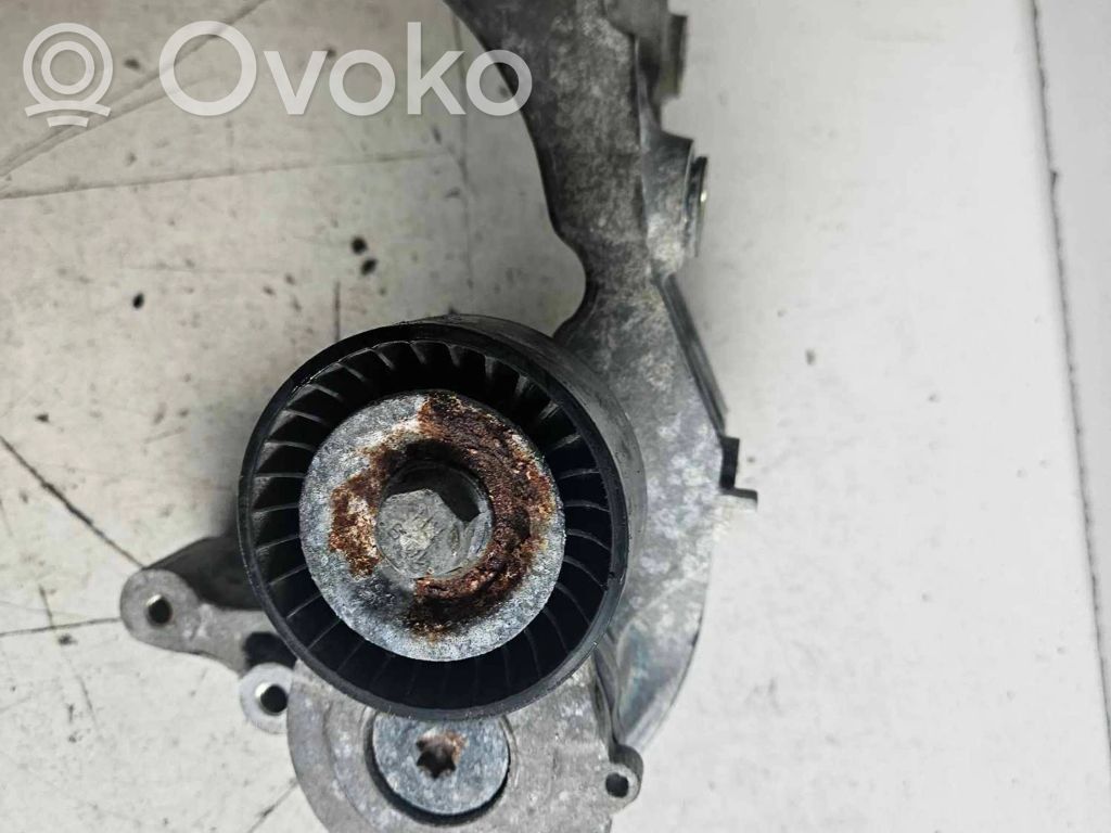 Opel Astra J Diržo įtempėjas 