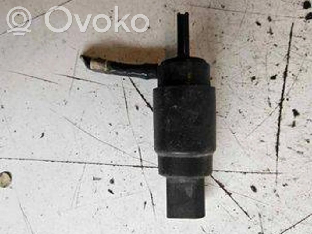 Mercedes-Benz Vito Viano W639 Windscreen/windshield washer pump 