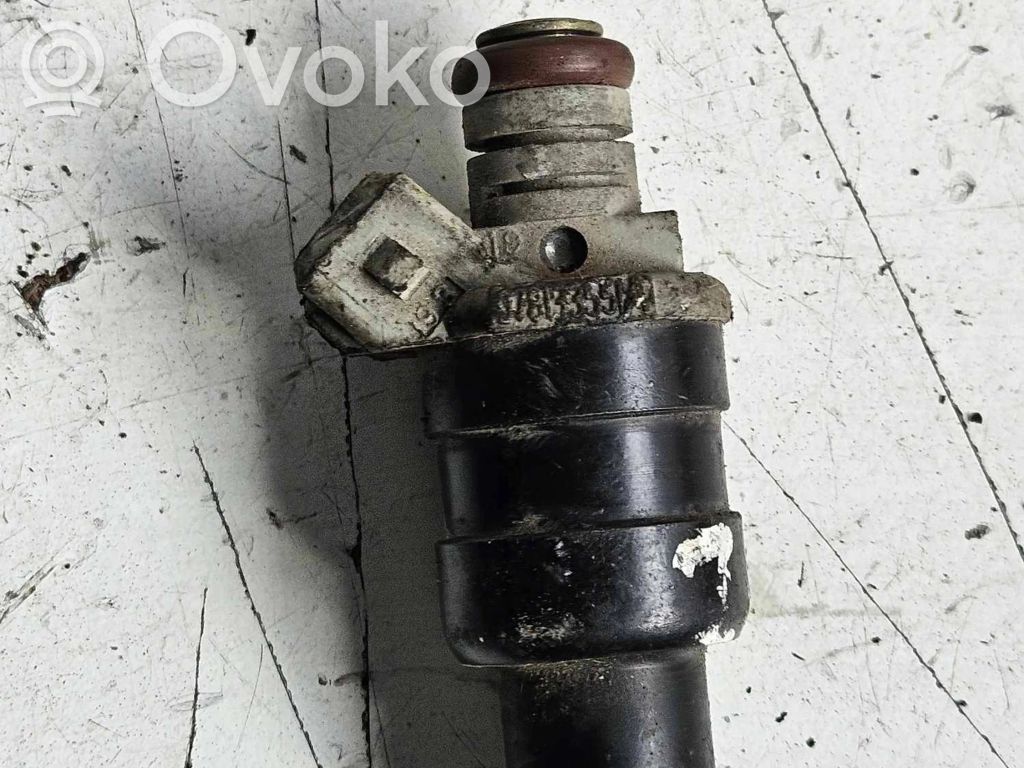 Audi 80 90 S2 B4 Inyector de combustible 