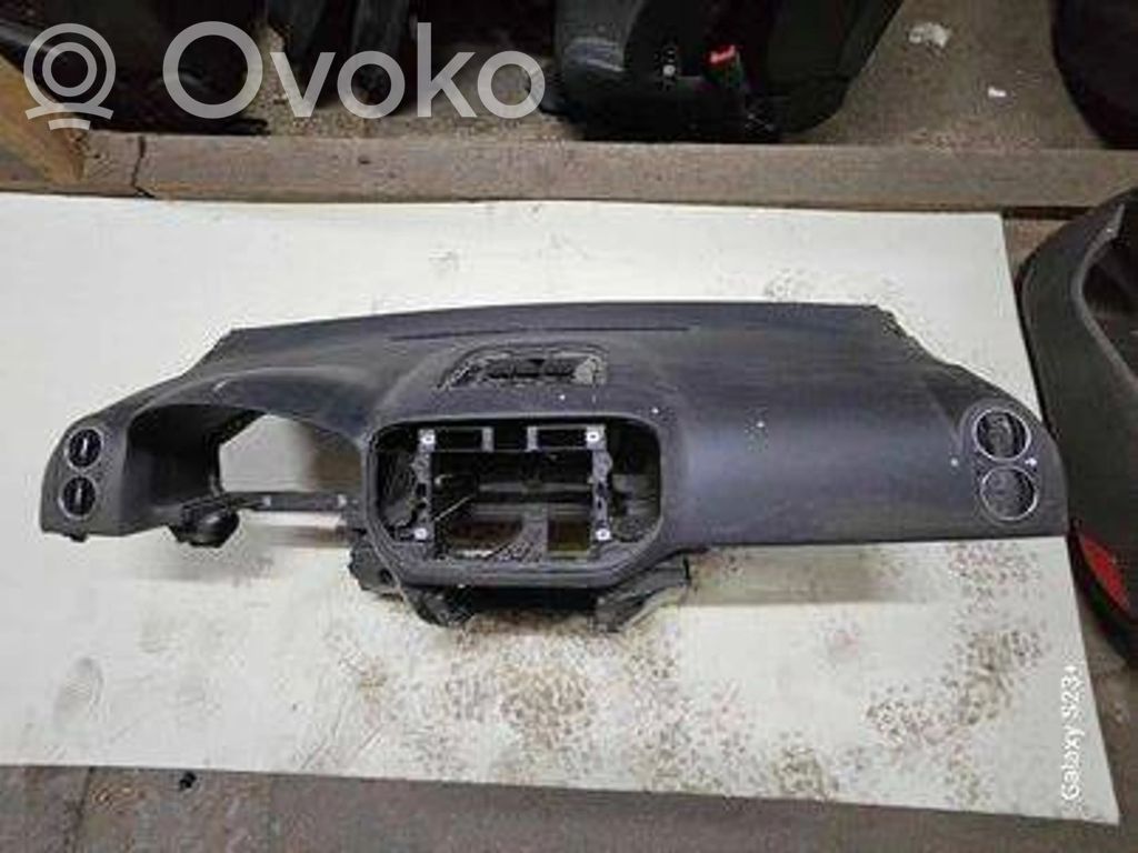 Volkswagen Golf Plus Dashboard 