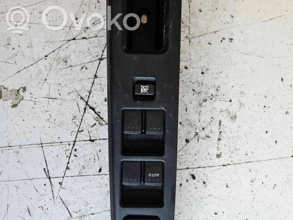 Mazda 5 Electric window control switch 