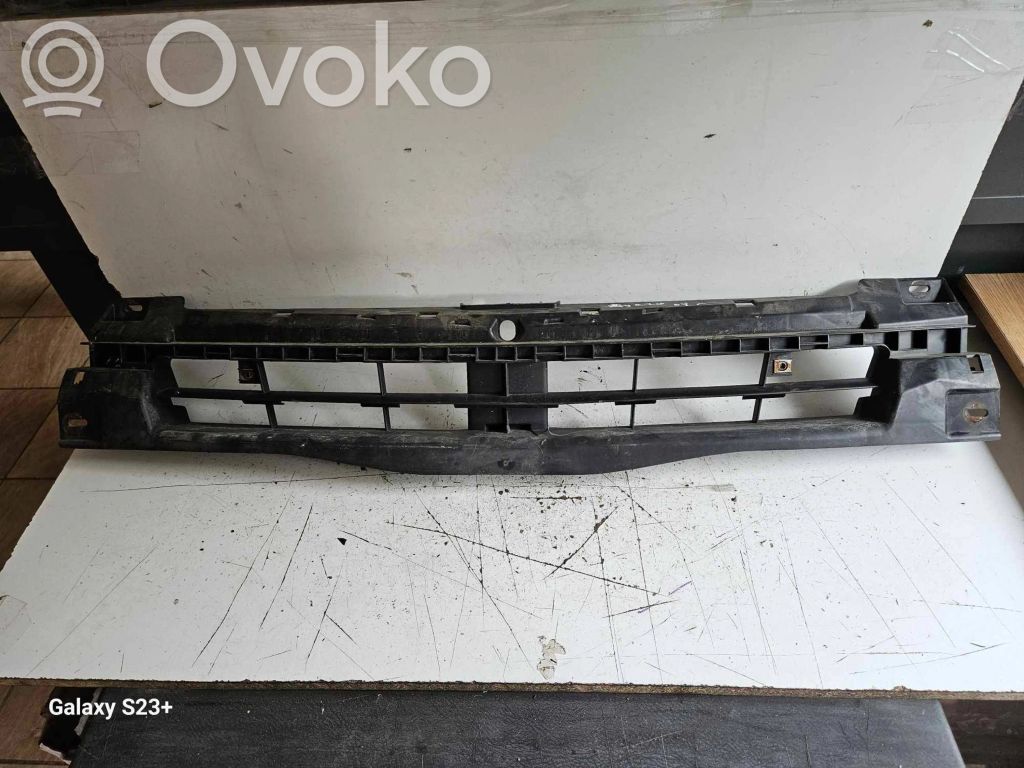 Opel Vivaro Etupuskurin kannake 