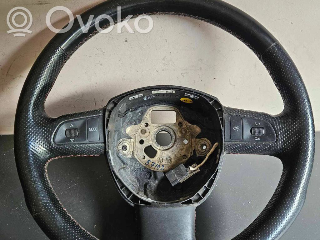 Audi A6 S6 C6 4F Ohjauspyörä 