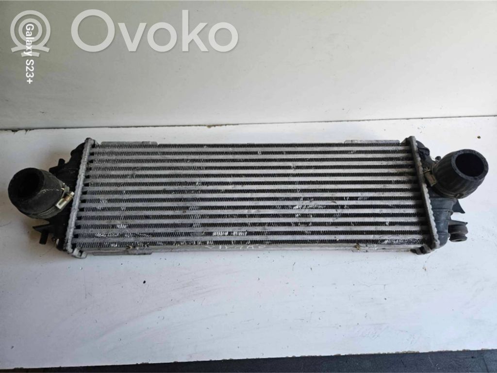 Opel Vivaro Interkūlerio radiatorius 
