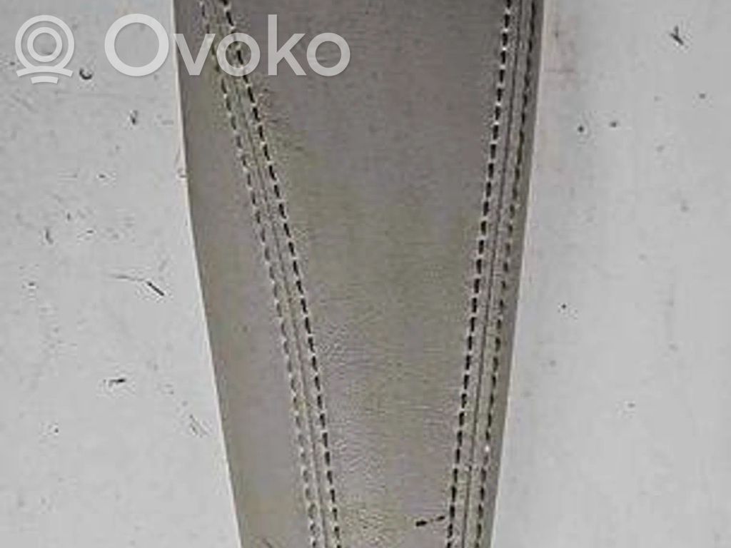 Chrysler Pacifica Rear seat armrest 