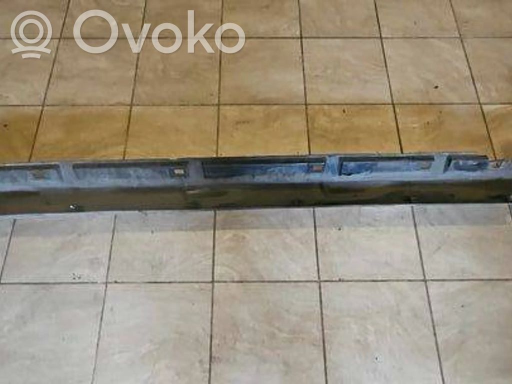 Subaru Outback (BS) Listón 