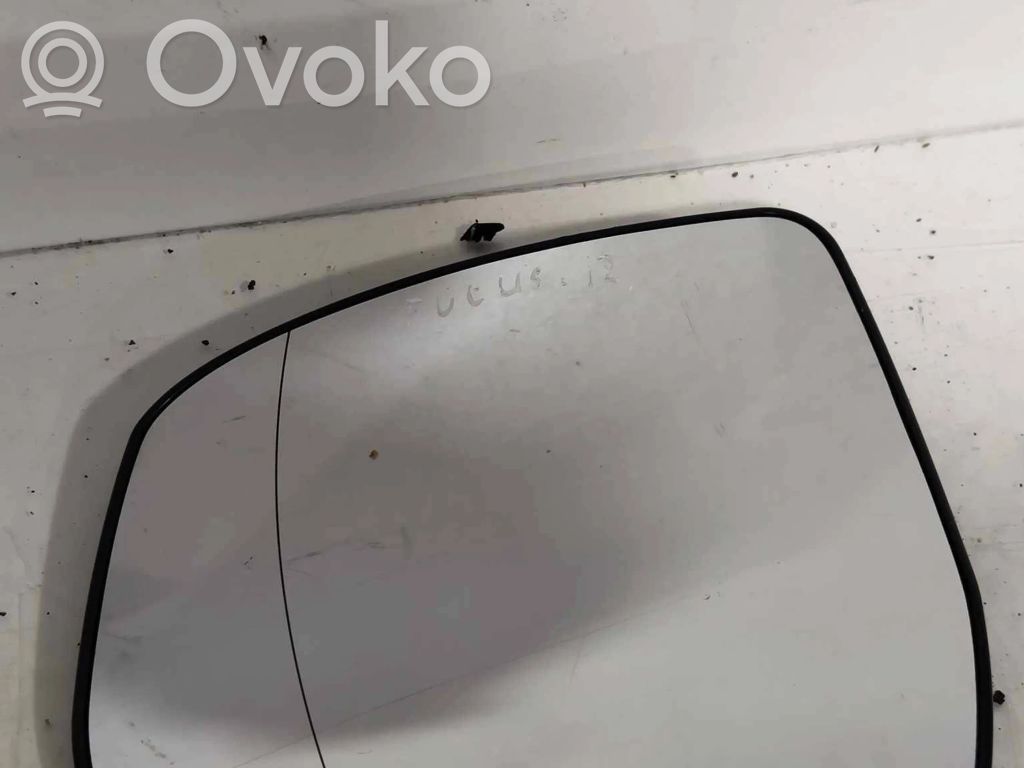 Ford Focus Spoguļa stikls 