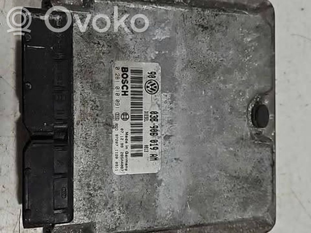 Volkswagen Golf IV Engine control unit/module 