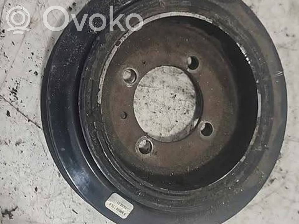 Opel Astra H Crankshaft pulley 