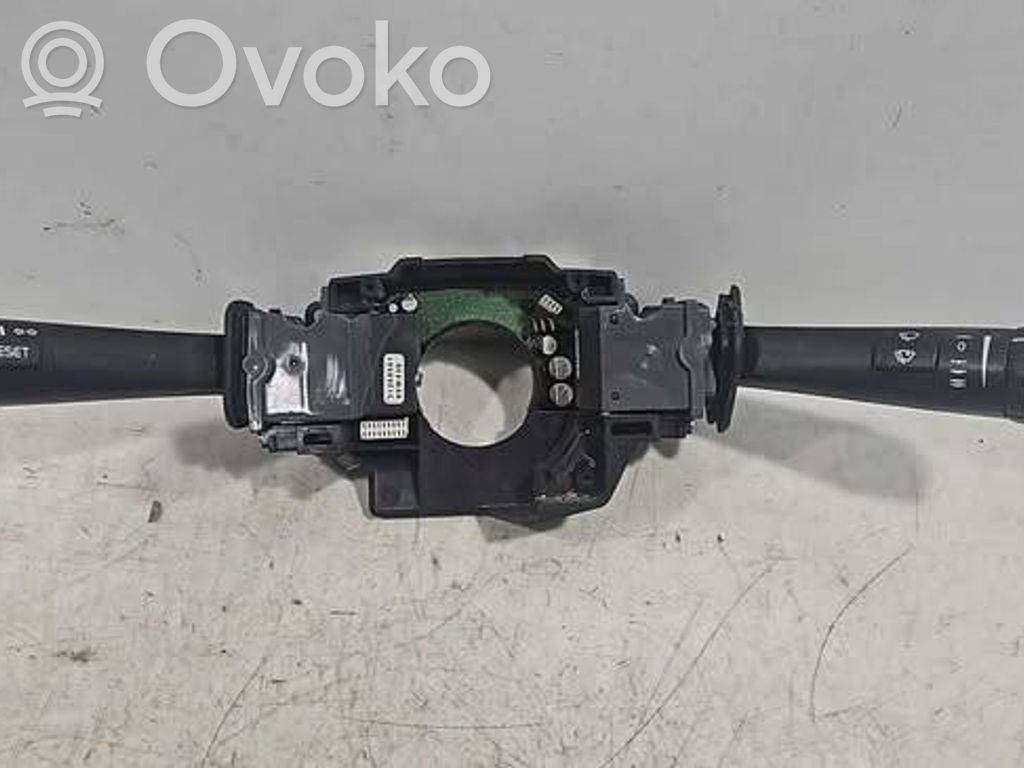 Volvo XC90 Wiper turn signal indicator stalk/switch 